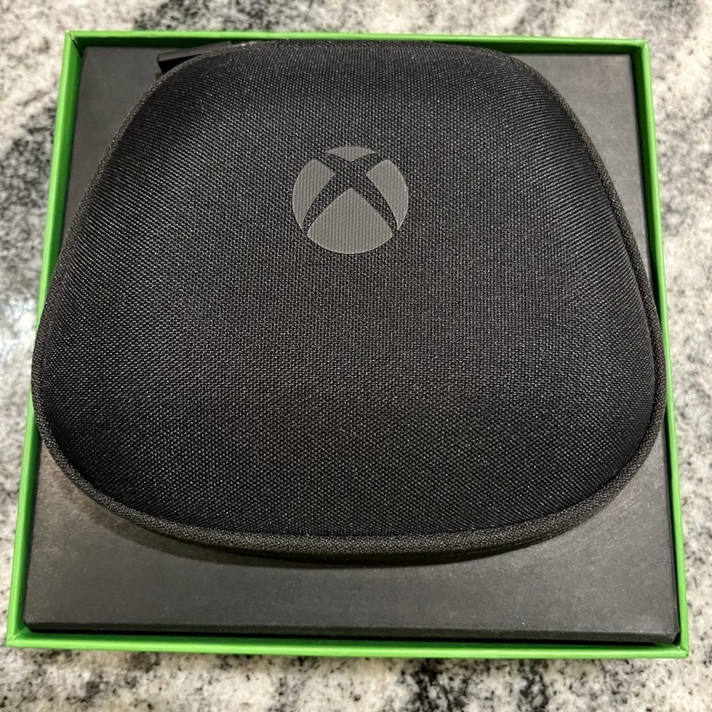 Microsoft Xbox One Elite Series 2 Wireless Controller - Black